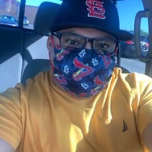 Meet your Posher, Rivera